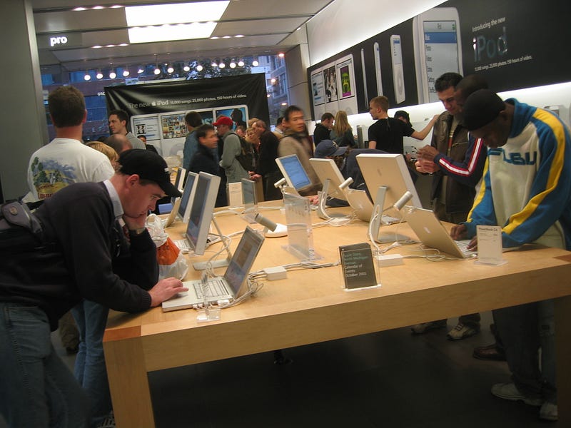 Waiting area at the Apple Store